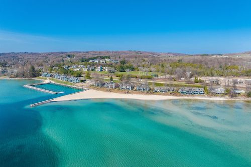 758 N Waypoint Cir, Suttons Bay, MI, 49682-9675 | Card Image
