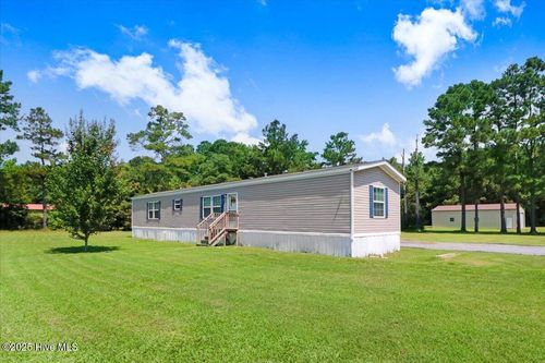 9943 County Home Rd, Ayden, NC, 28513-8588 | Card Image