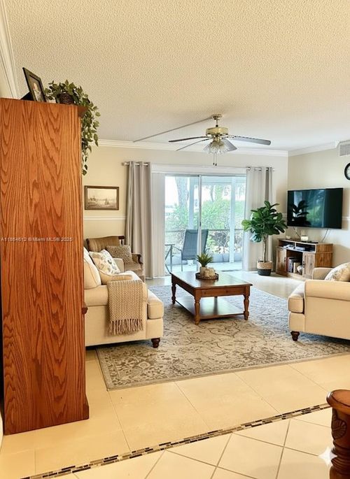 apt-107-111 Hollybrook Dr, Pembroke Pines, FL, 33025-1237 | Card Image