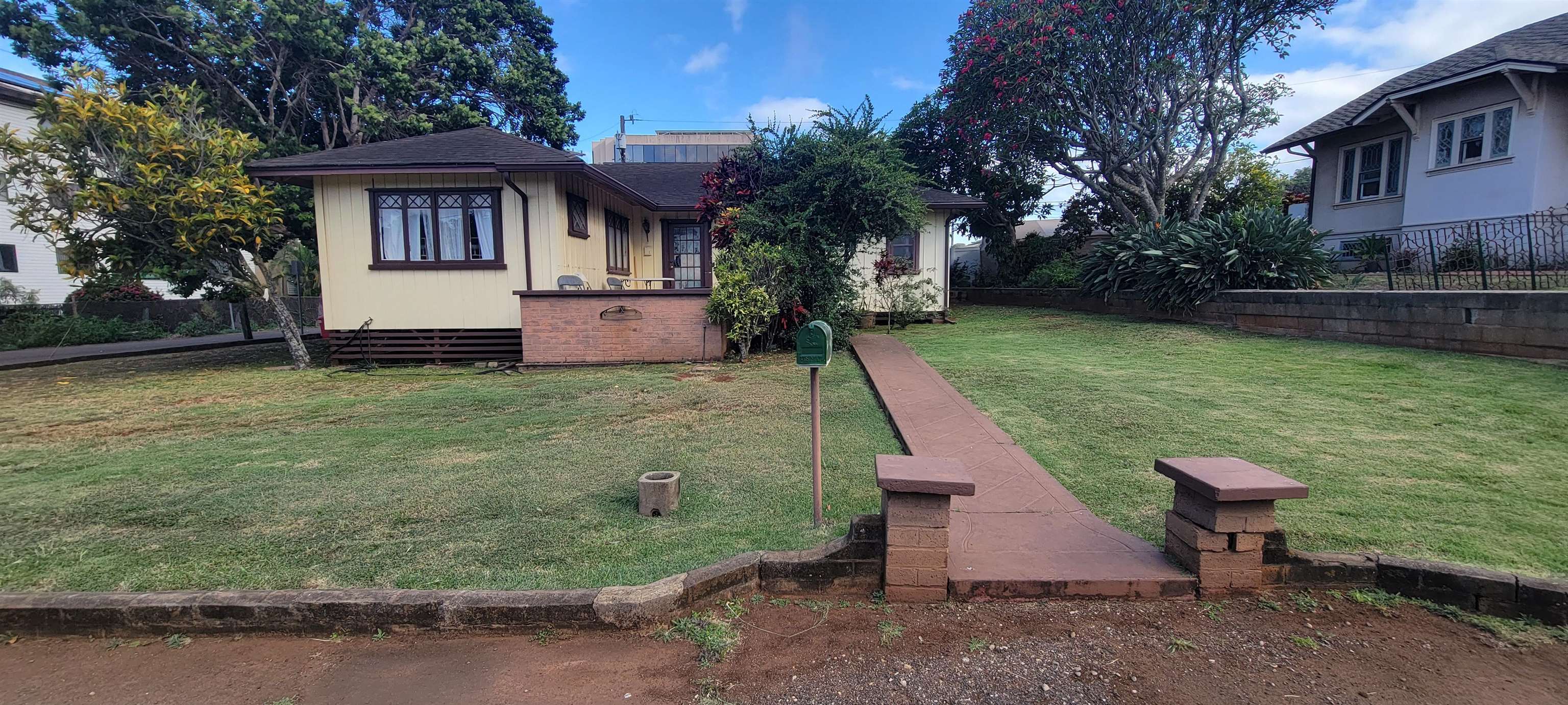 Muliwai Dr, Wailuku, HI 96793
