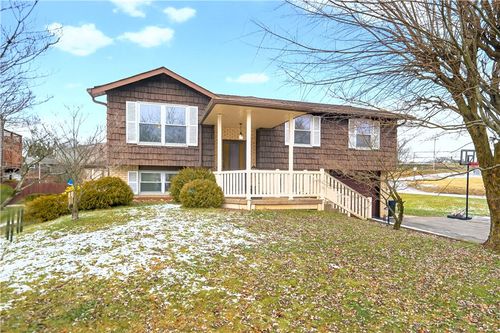 97 Prestwick Dr, Greensburg, PA, 15601-1329 | Card Image