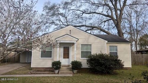 1701 Eastwood Rd, Natchez, MS, 39120-5025 | Card Image