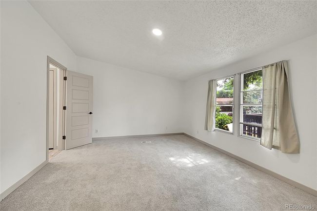 4211 E 100 Th Ave, Home with 3 bedrooms, 2 bathrooms and 2 parking in Thornton CO | Image 16