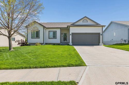 20715 Locust Street, Gretna, NE, 68028 | Card Image