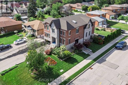 220 Falstaff Ave, North York, ON, M6L2E9 | Card Image