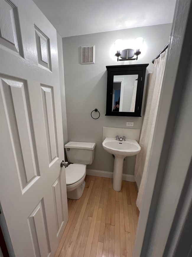 APT-1 - 185 Madison St, Condo with 1 bedrooms, 1 bathrooms and null parking in Portsmouth NH | Image 17