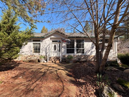 2055 Candlelight Dr, Somerset, CA, 95684-9619 | Card Image