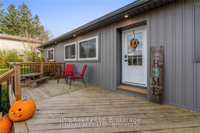 18 Station St, House other with 3 bedrooms, 2 bathrooms and 8 parking in Amaranth ON | Image 4