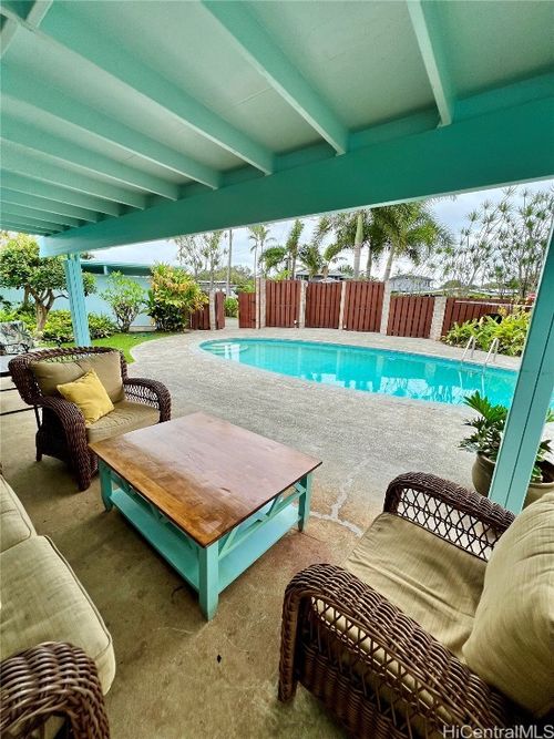 1595 Uluhao Pl, Kailua, HI, 96734-4420 | Card Image