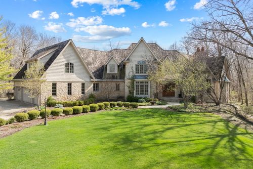 33W551 Hub Rd, Wayne, IL, 60184-2009 | Card Image