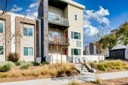 73 Culture, Irvine, CA, 92618-1485 | Card Image