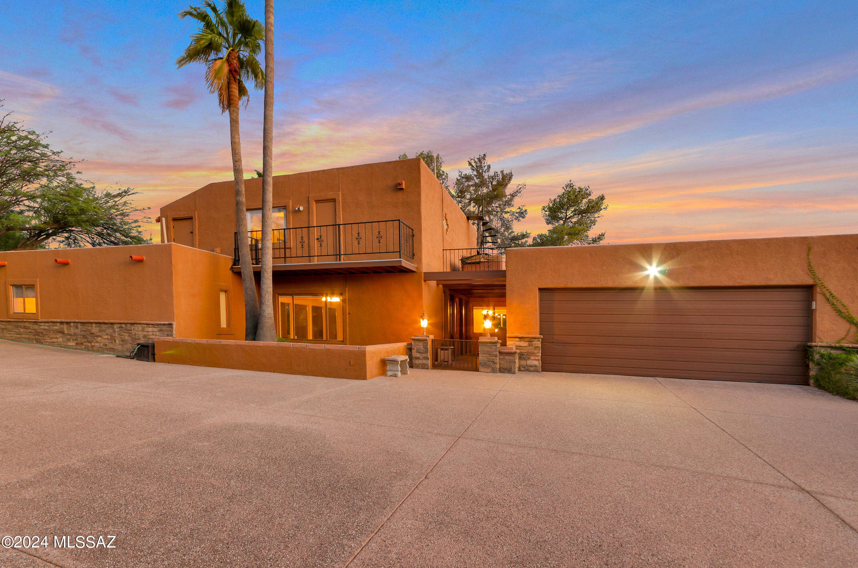 Camino Del Mar , Tucson, AZ 85718