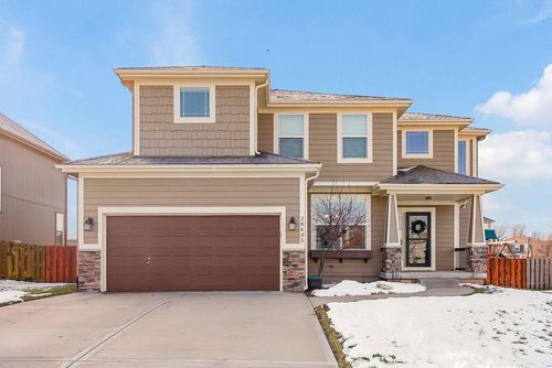 28605 W 162nd Ter, Gardner, KS, 66030-8535 | Card Image