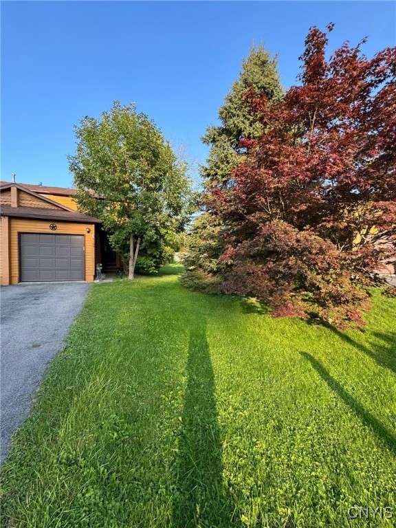Bethlehem Ln, Cicero, NY 13039