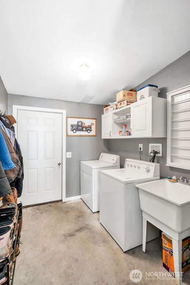 64 Brady Loop Rd E, House other with 3 bedrooms, 2 bathrooms and 4 parking in Montesano WA | Image 27