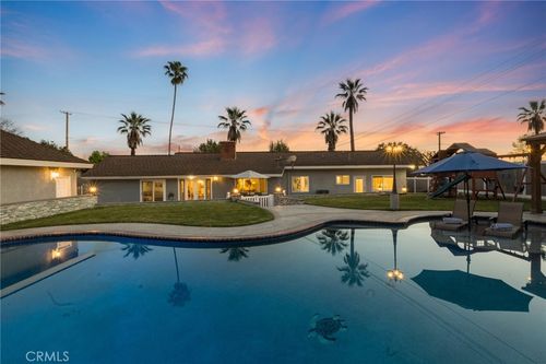 735 E Sierra Madre Ave, Glendora, CA, 91741-2860 | Card Image