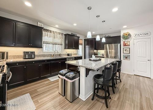 26707 Lexington Ln, Saugus, CA, 91350-5744 | Card Image