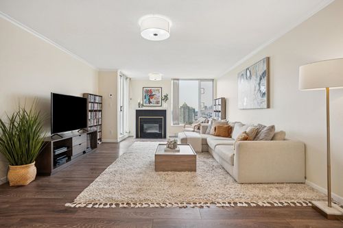 2109-7077 Beresford St, Burnaby, BC, V5E4J5 | Card Image