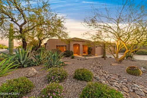 1233 W Portico Dr, Oro Valley, AZ, 85755-8756 | Card Image