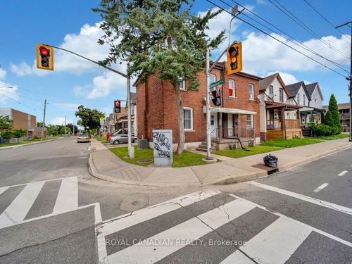 1083 Cannon St E, Hamilton, ON, L8L2J3 | Card Image