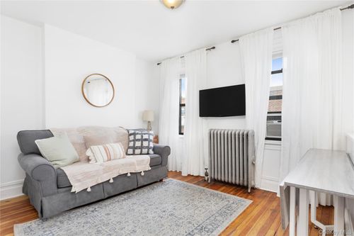 2nd-floor-29-07 35th Ave, Astoria, NY, 11106-3040 | Card Image