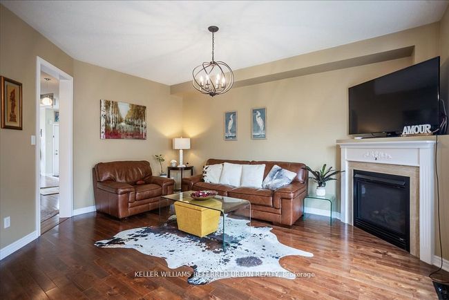 462 Reeves Way Blvd, House other with 4 bedrooms, 4 bathrooms and 3 parking in Stouffville ON | Image 8