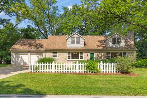 120 N Pine St, Geneva, IL, 60134-1967 | Card Image