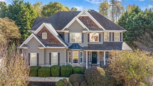 148 Montvale Dr, Hoschton, GA, 30548-6813 | Card Image