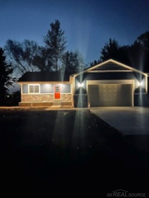 26593 Alray St, Chesterfield, MI, 48051 | Card Image