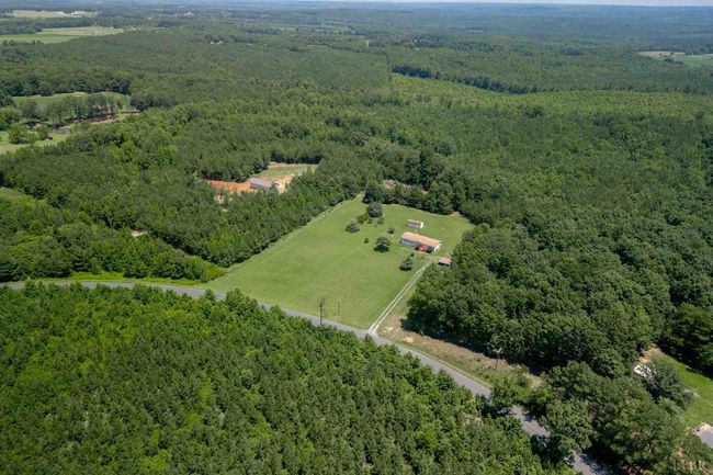 7026 Midway Rd, House other with 3 bedrooms, 2 bathrooms and null parking in Phenix VA | Image 38