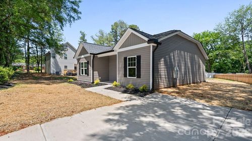 2160 Fieldcrest Ave, Gastonia, NC, 28054 | Card Image