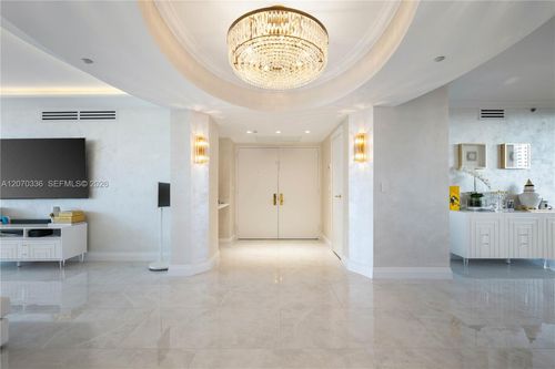 403-19111 Collins Ave, Sunny Isles Beach, FL, 33160-2376 | Card Image