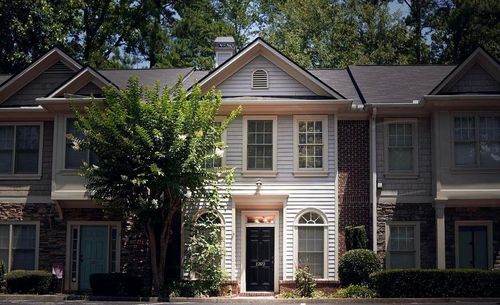 1282 Harris Commons Pl, Roswell, GA, 30076-4653 | Card Image
