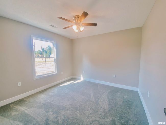 1203 E Reeves St, House other with 3 bedrooms, 2 bathrooms and null parking in Marion IL | Image 16