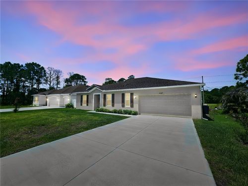 8445 101st Ct, Vero Beach, FL, 32967-2880 | Card Image