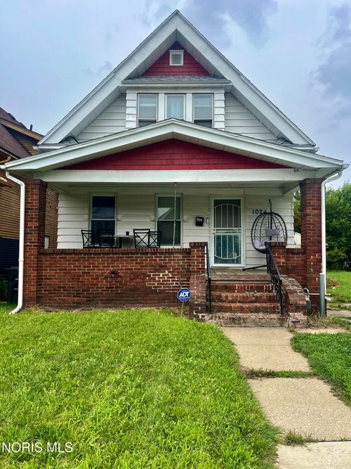 1024 Pinewood Ave, Toledo, OH, 43607-4056 | Card Image