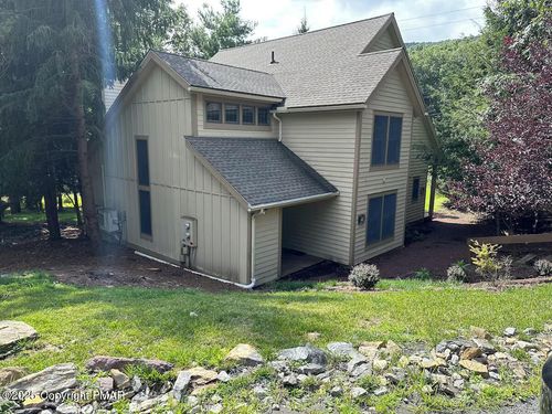 412 Hickory Dr, Tannersville, PA, 18372-9663 | Card Image