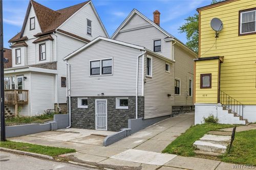 961 Tonawanda St, Buffalo, NY, 14207-1002 | Card Image
