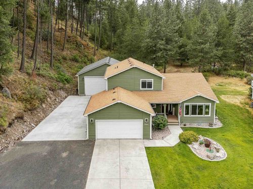 5981 Blackstone Way, Nine Mile Falls, WA, 99026-9584 | Card Image