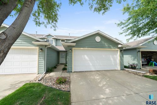 5302 W Sourwood Pl, Sioux Falls, SD, 57107-0300 | Card Image