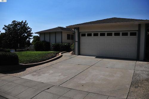 2071 Seacliff Dr, Milpitas, CA, 95035-6634 | Card Image