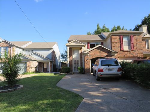 1520 Creek Bank Ln, Arlington, TX, 76014-3440 | Card Image
