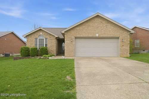 319 Park Ridge Dr, Mt Washington, KY, 40047-6885 | Card Image