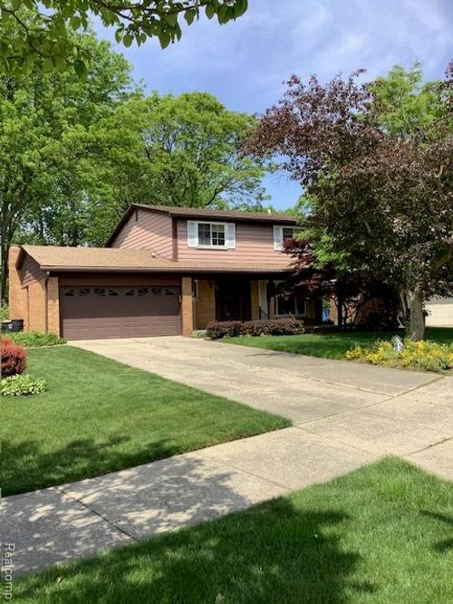 41958 Sunderland Dr, Canton, MI, 48187-3525 | Card Image