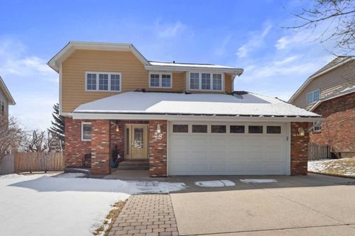 28 Stradwick Way Sw, Home with 3 bedrooms, 3 bathrooms and 2 parking in Calgary AB | Card Image