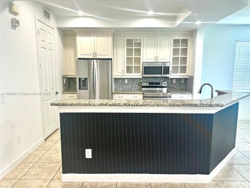 a-8231 Nw 127th Ln, Parkland, FL, 33076-4913 | Card Image