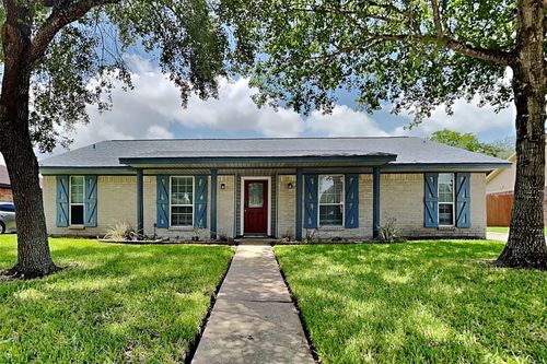 1920 Crooked Creek Ln, Pearland, TX, 77581-5612 | Card Image