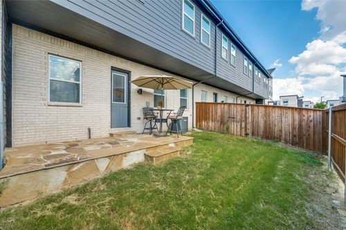 4354 Hebron St, Irving, TX, 75061-1377 | Card Image