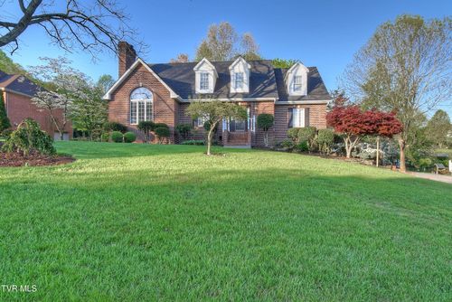 2 Wayland Ct, Johnson City, TN, 37604-1138 | Card Image