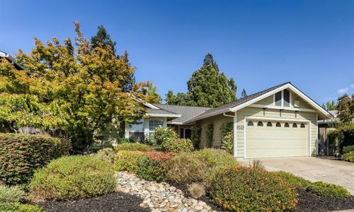 9043 Petite Sirah Way, Sacramento, CA, 95829 | Card Image